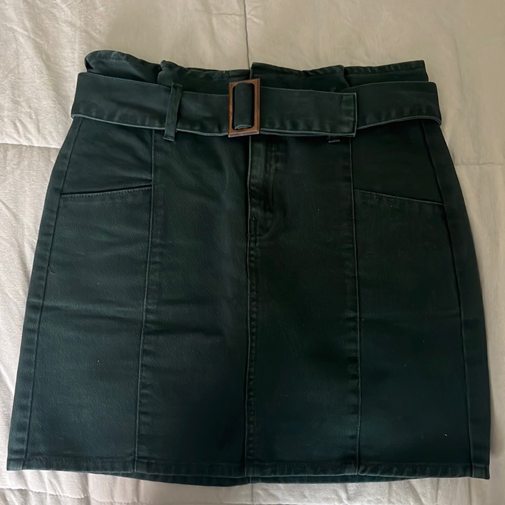 Green Mini Skirt with Belt and Ruffle Waist